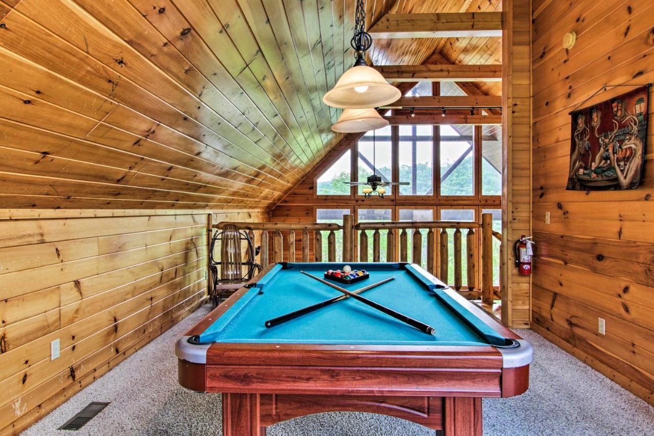 Expansive Gatlinburg Cabin Hot Tub, Deck And Grill! Dış mekan fotoğraf