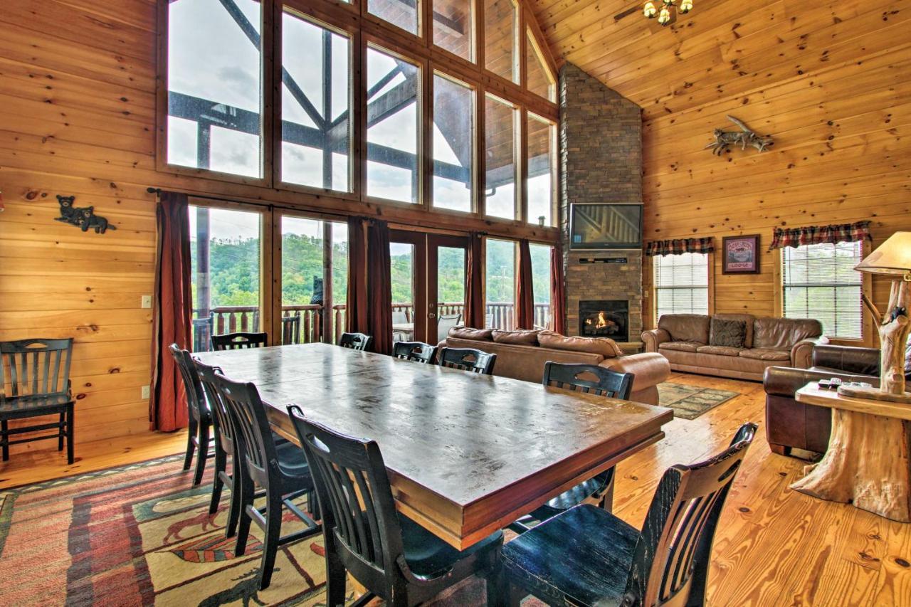 Expansive Gatlinburg Cabin Hot Tub, Deck And Grill! Dış mekan fotoğraf