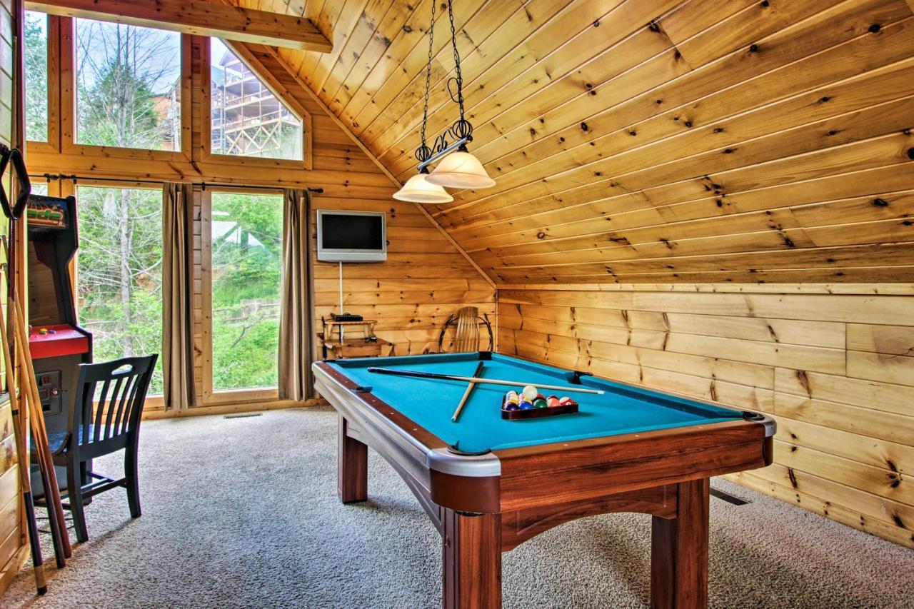 Expansive Gatlinburg Cabin Hot Tub, Deck And Grill! Dış mekan fotoğraf
