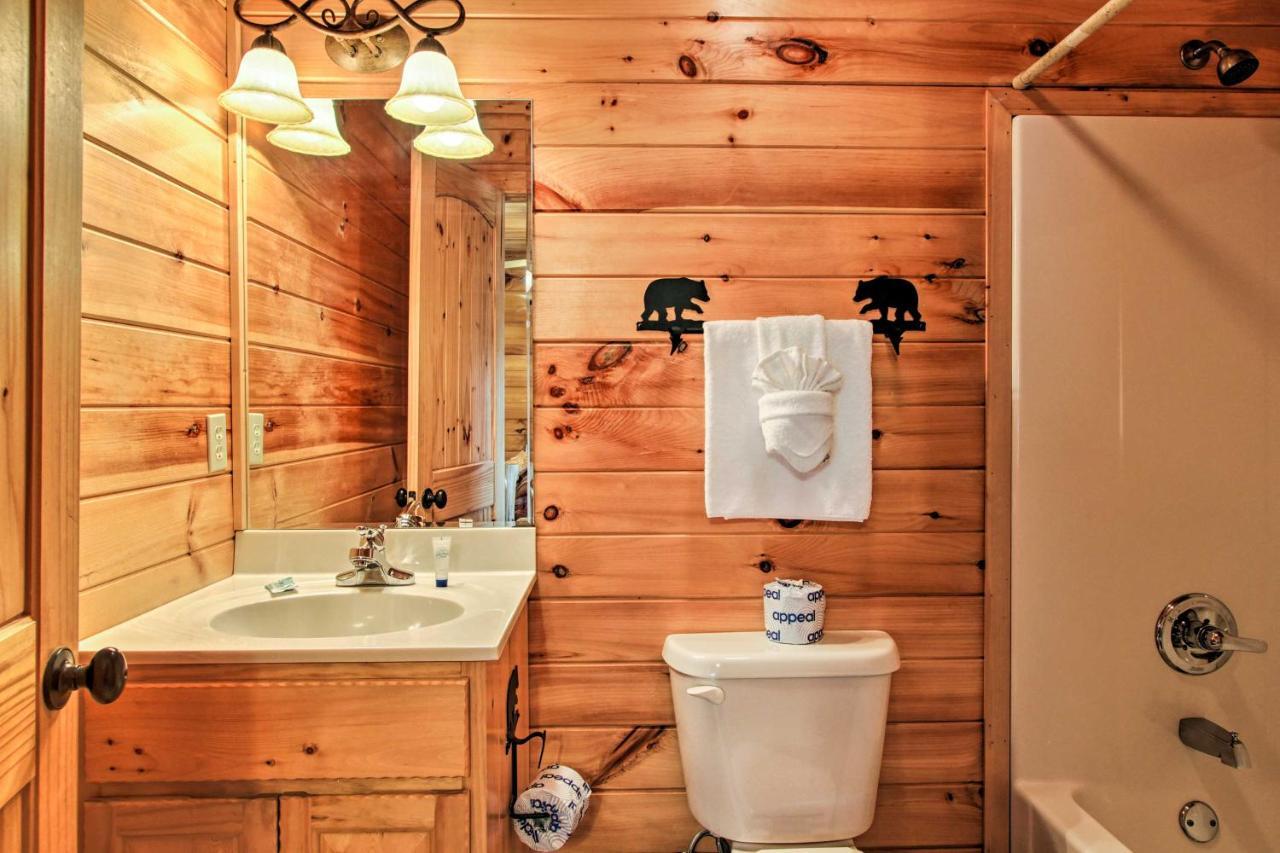 Expansive Gatlinburg Cabin Hot Tub, Deck And Grill! Dış mekan fotoğraf