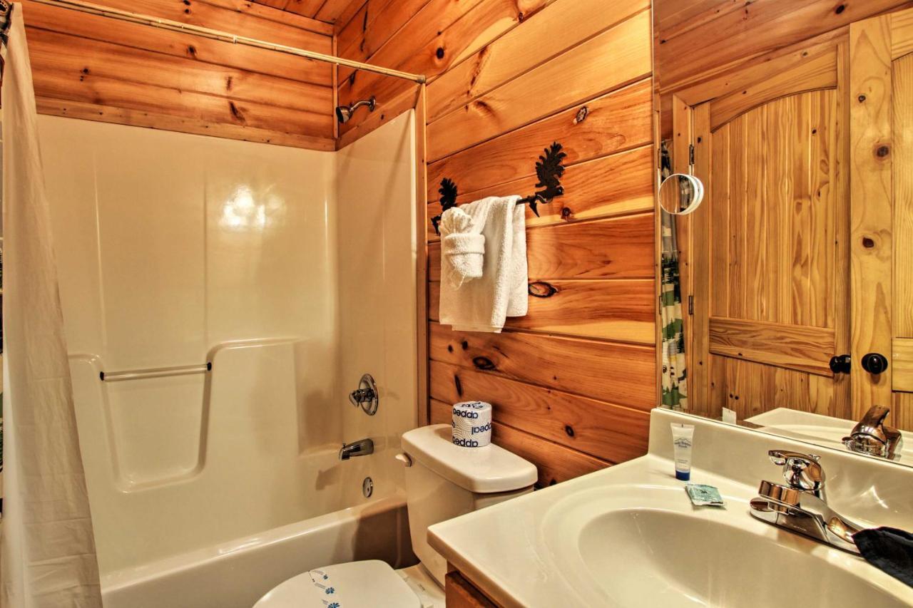 Expansive Gatlinburg Cabin Hot Tub, Deck And Grill! Dış mekan fotoğraf