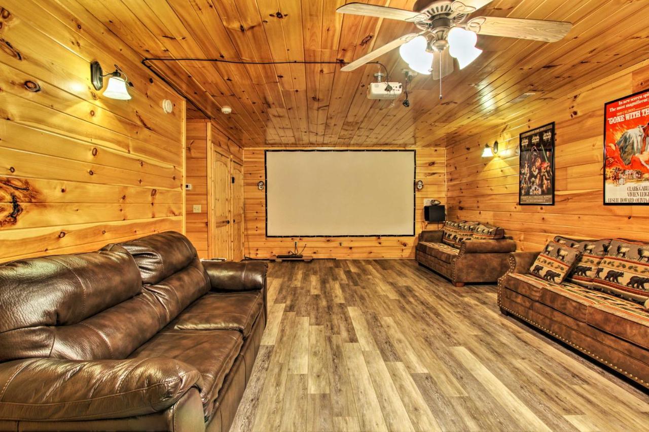 Expansive Gatlinburg Cabin Hot Tub, Deck And Grill! Dış mekan fotoğraf
